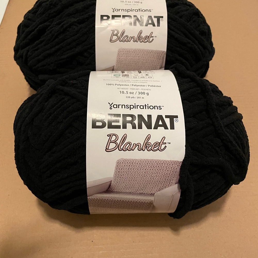 Bernat Blanket Plush Yarn Skein — Black Cozy Polyester